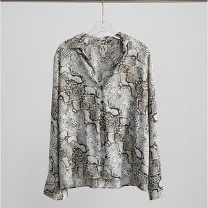 Worthington Gray and Beige Patterned Blouse
